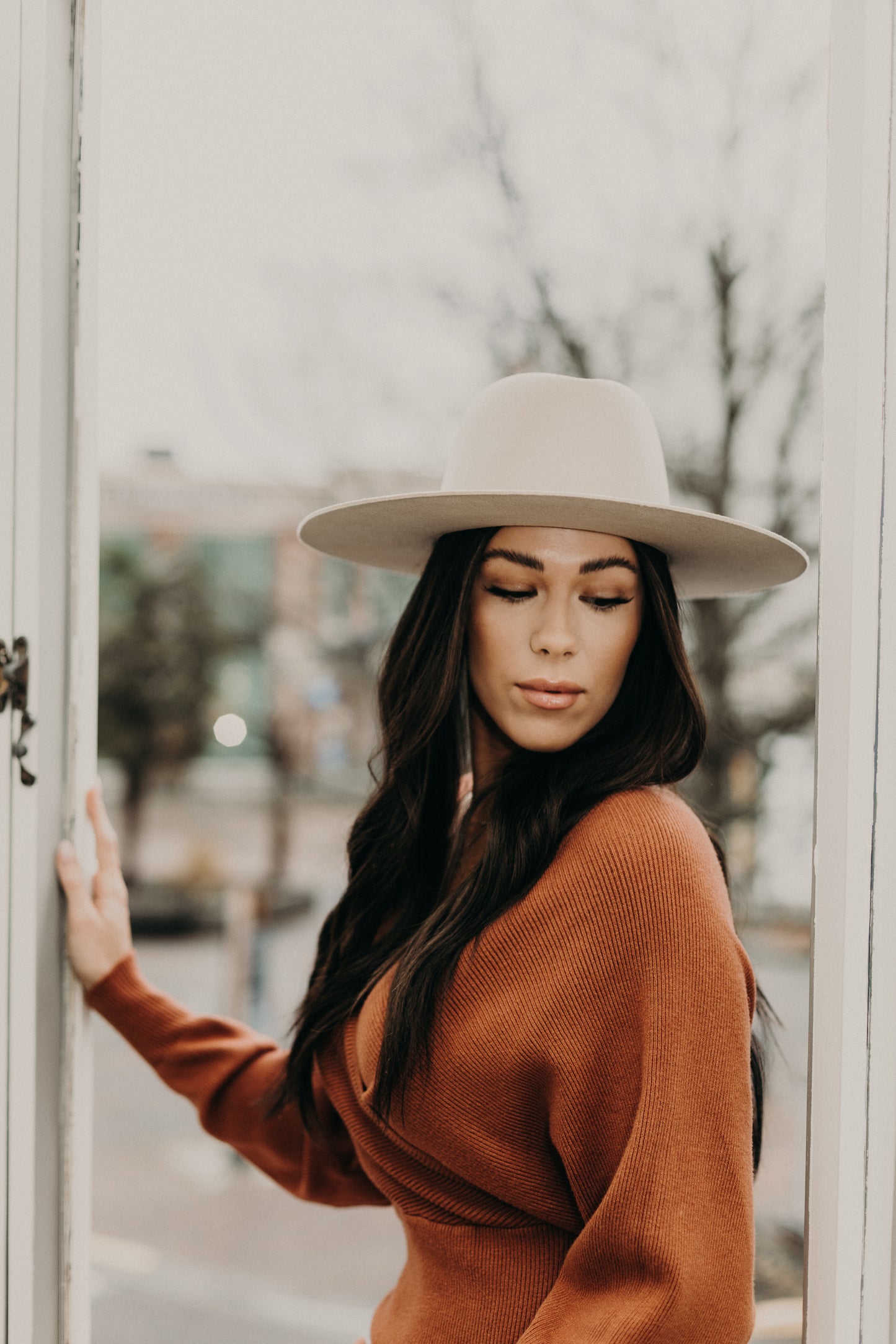 Aria | Triangle Crown Rancher | Cream