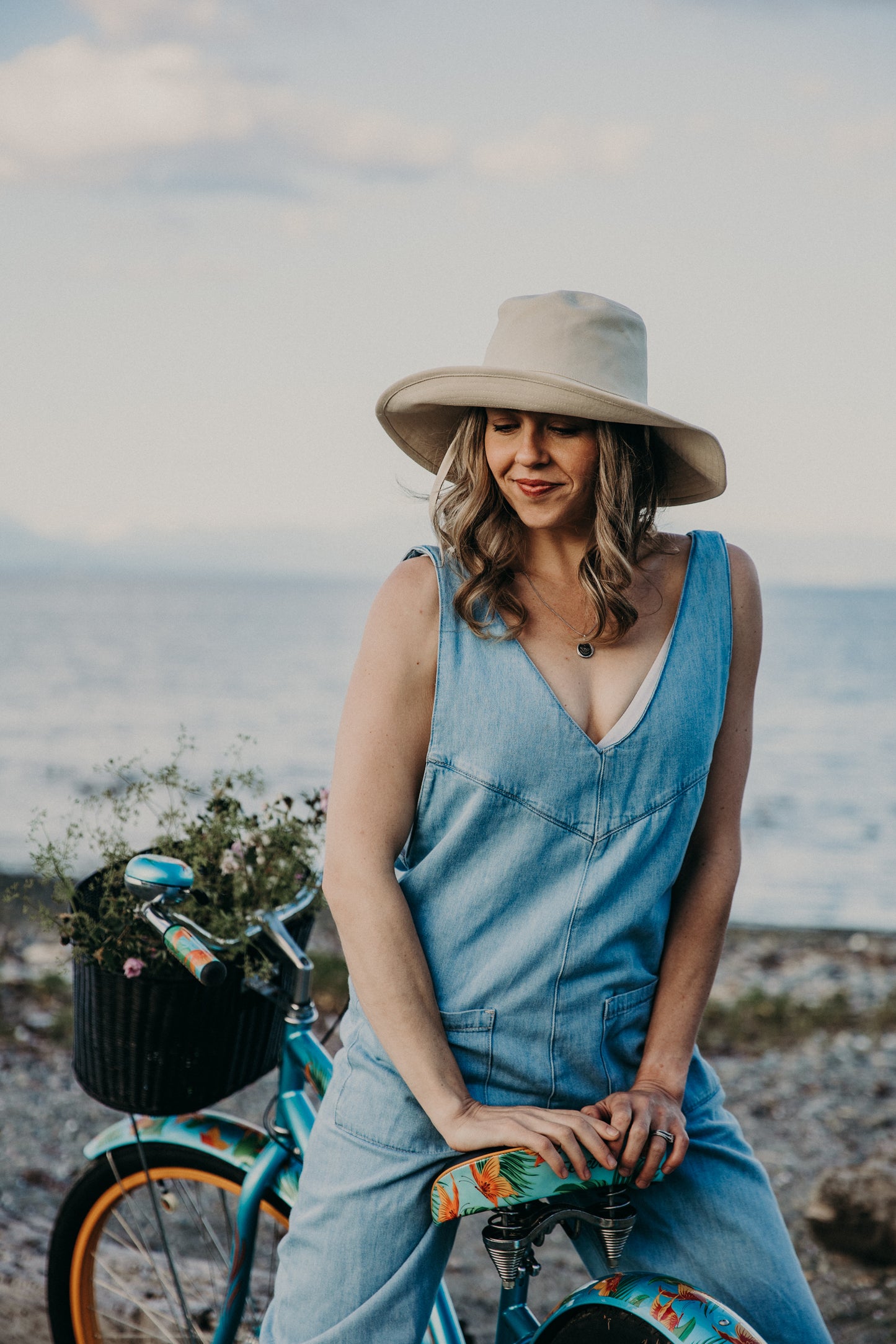 Willa | Wide Brim Bucket Hat
