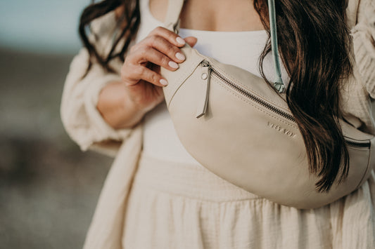 Indie | Large Essential Sling | Bone