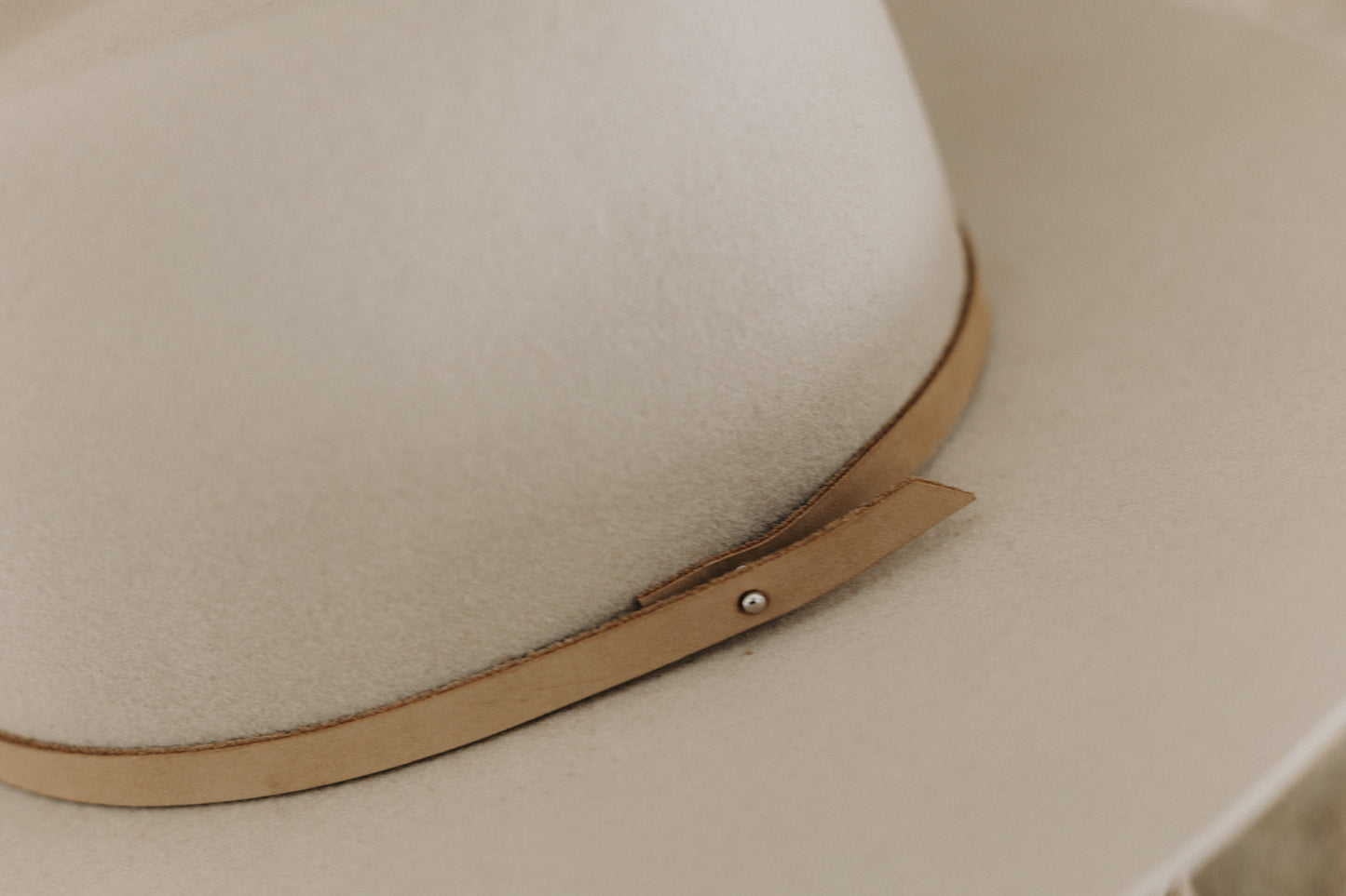 Aria | Triangle Crown Rancher | Cream