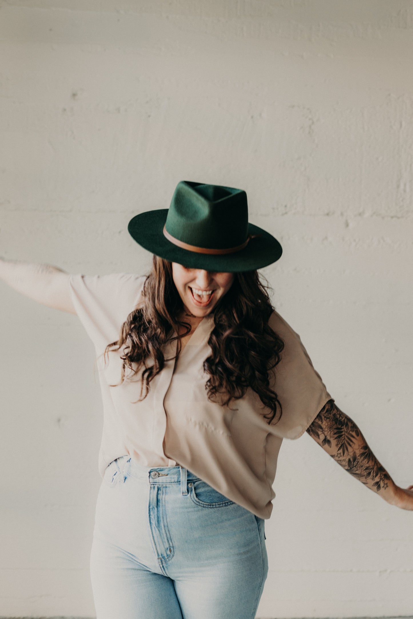River | Teardrop Fedora | Everest