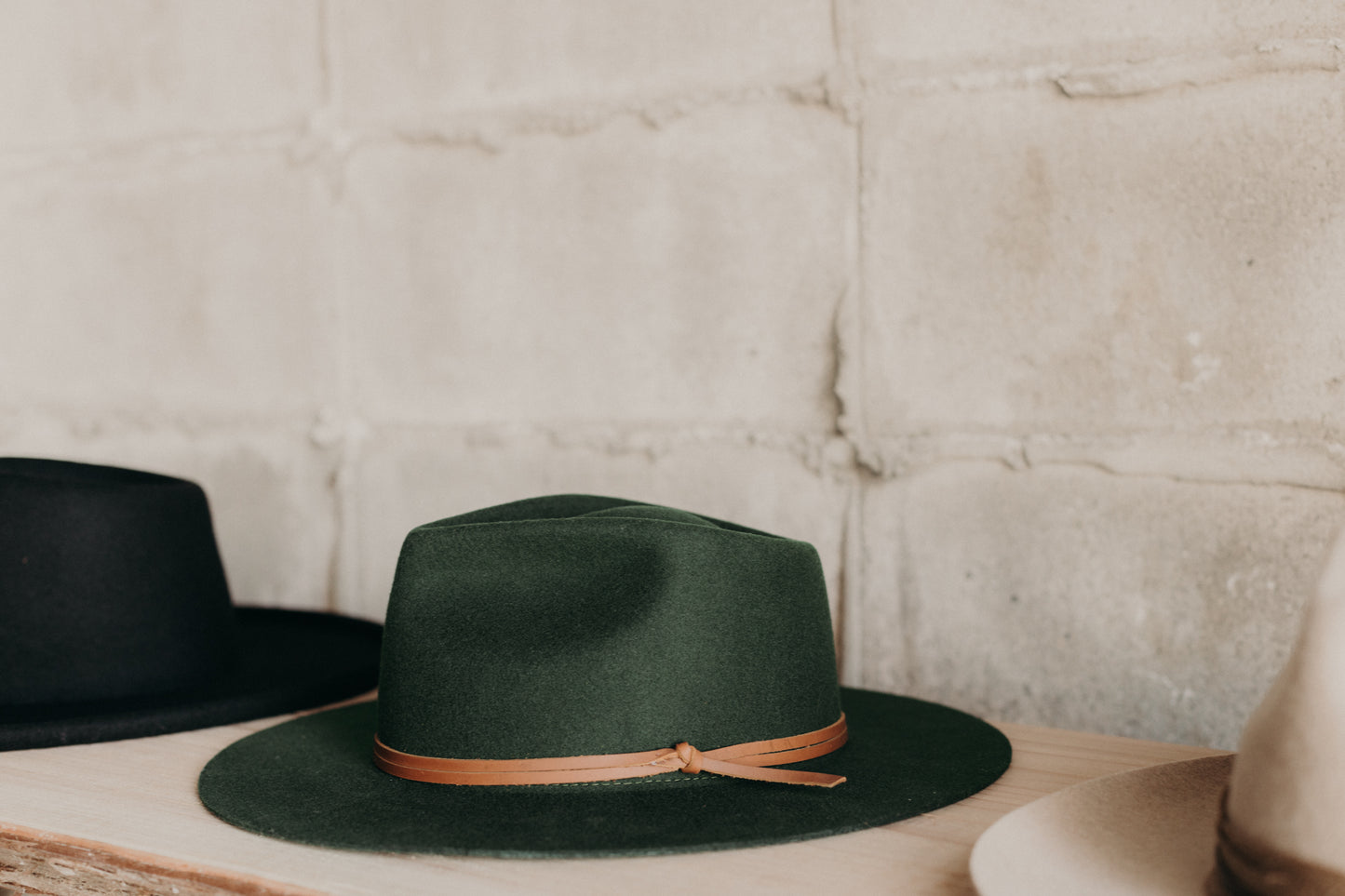 River | Teardrop Fedora | Everest