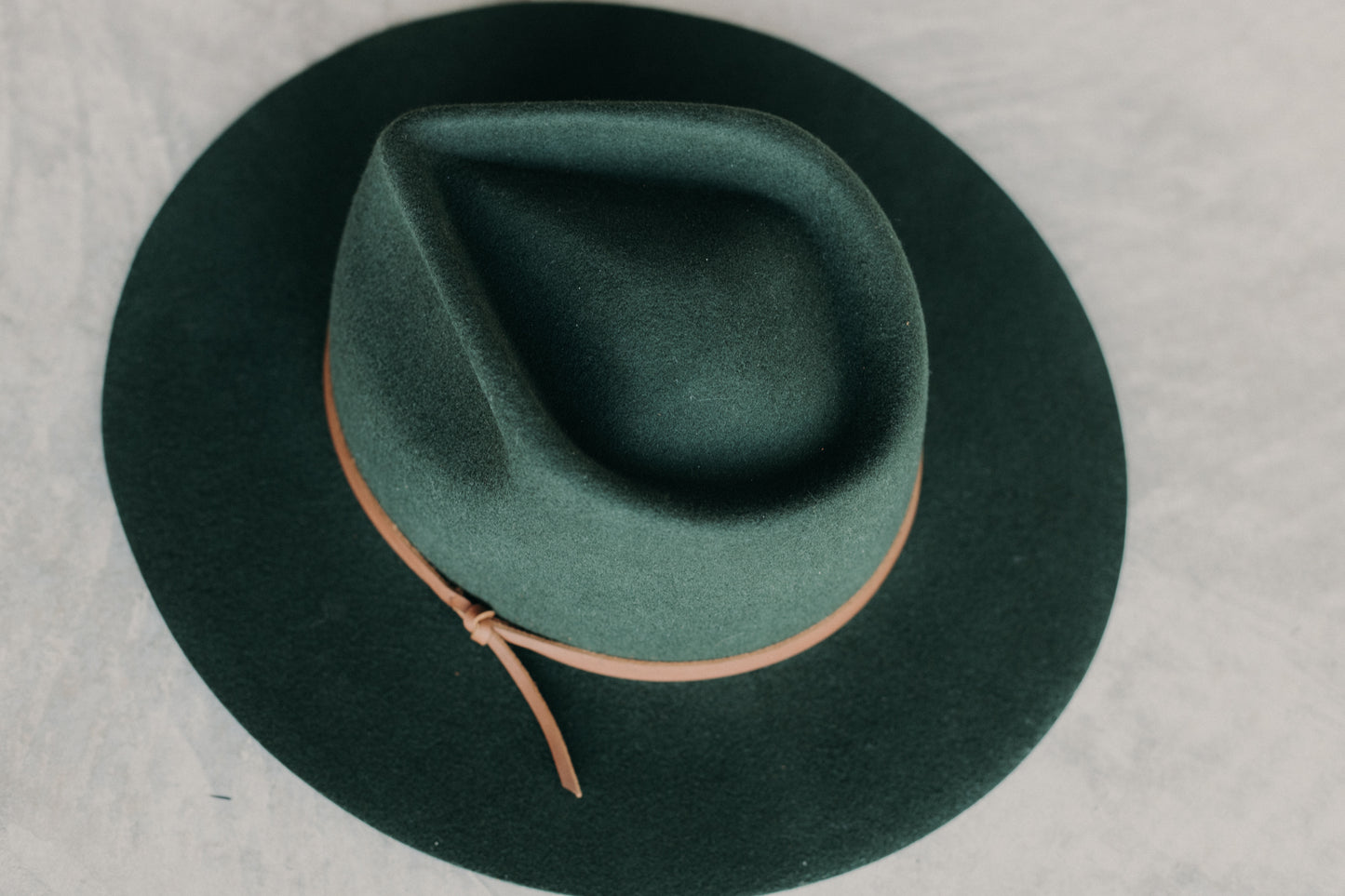 River | Teardrop Fedora | Everest