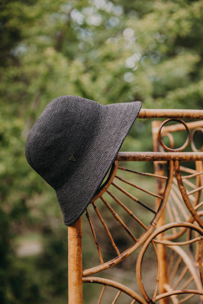 Daphne | Raffia Bucket | Noir