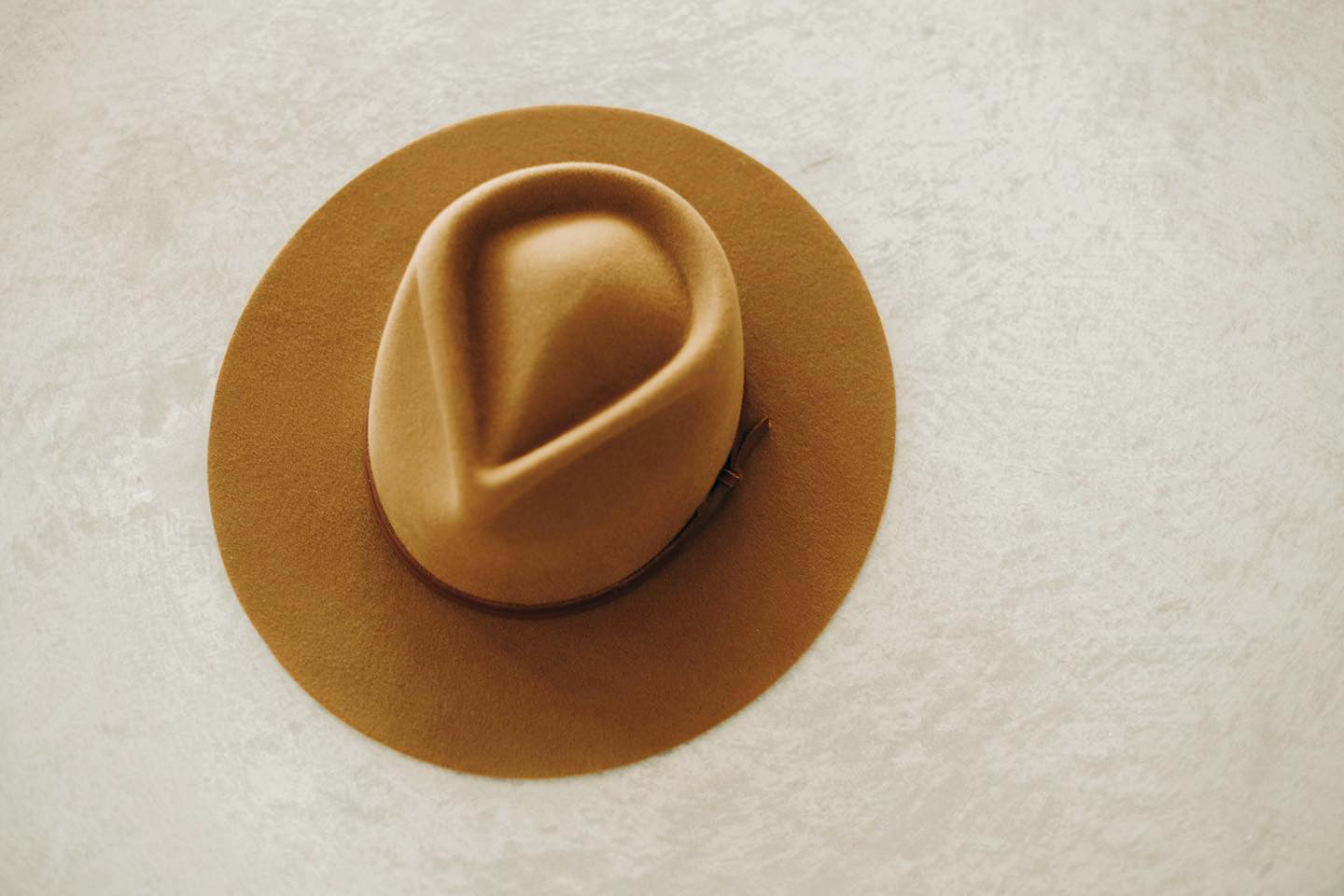 River | Teardrop Fedora | Honey Ginger